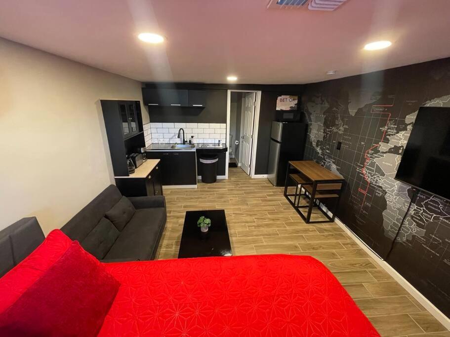 New Midtown Modern Studio With Backyard Phoenix Exterior photo
